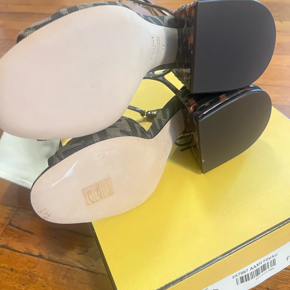 Fendi Brown Patterned Heels With Tortoiseshell Bl… - image 4